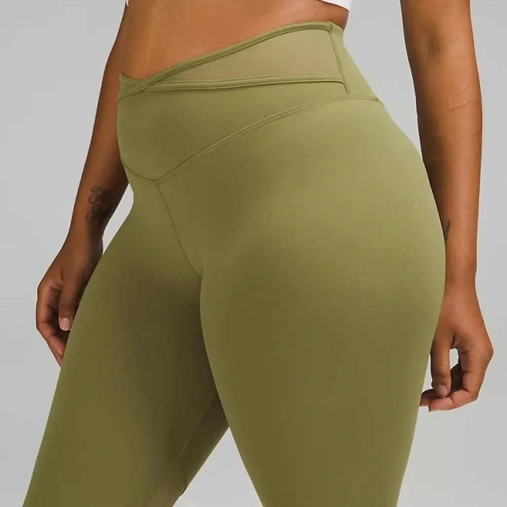 (B51) Lululemon Nulu and Crisscross‎ Mesh Stirrup Tight Bronze Green, Sz 10, NWT